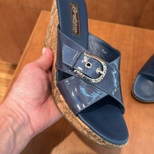 Brighton Patent Leather Wedge Slides Slate Blue 7.5M